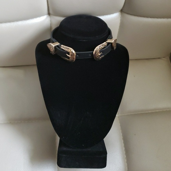 New !Choker Neckpiece - Picture 5 of 5